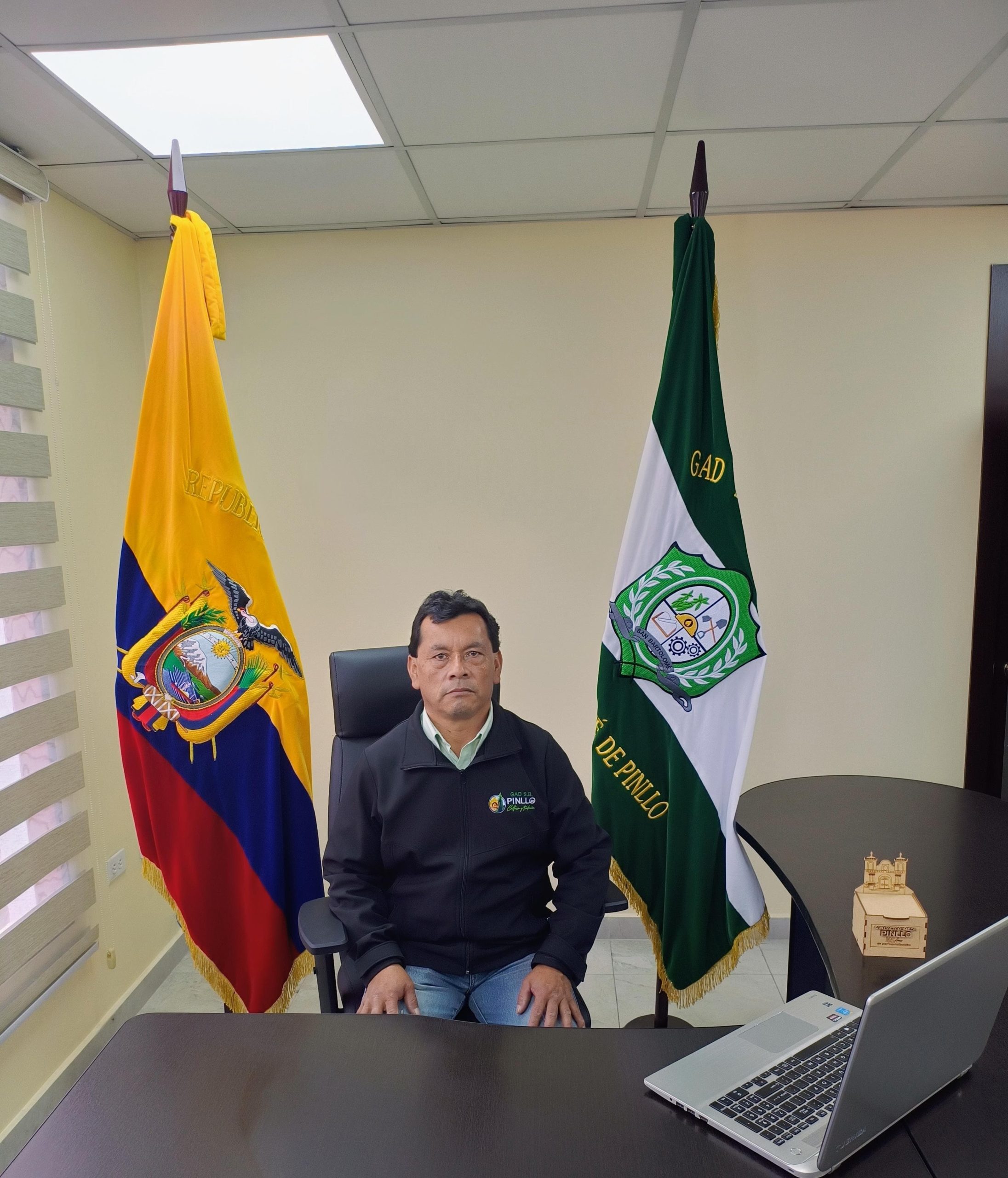 Sr. Julio Cesar Calva Ramos